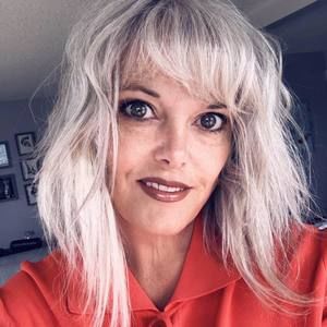 Meet your Posher, Joanne